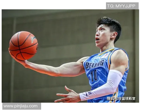 探秘上海网球队边路渗透战术的深层解析与应用技巧