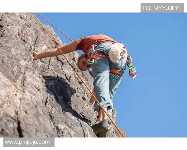 重庆攀岩队的节奏与技巧探讨：攀岩运动的魅力与挑战分析