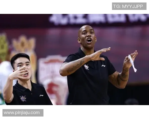 重庆羽毛球队耐力争议引发热议球迷与专家各抒己见探讨训练方法与体能提升