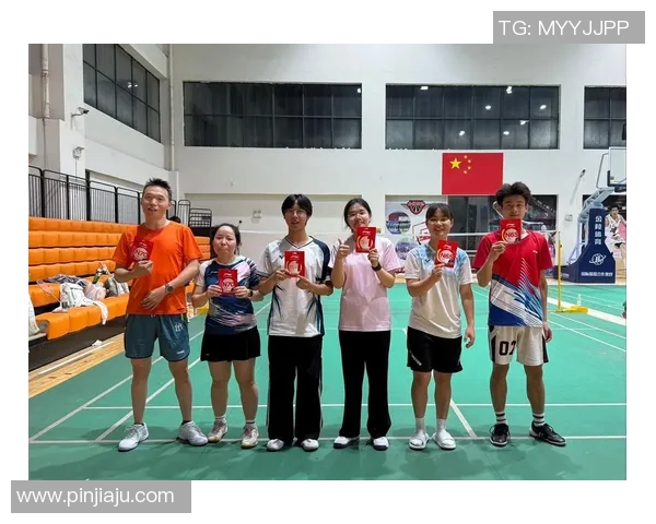 羽毛球热议聚焦上海羽毛球队状态争议引发的多方讨论与反思