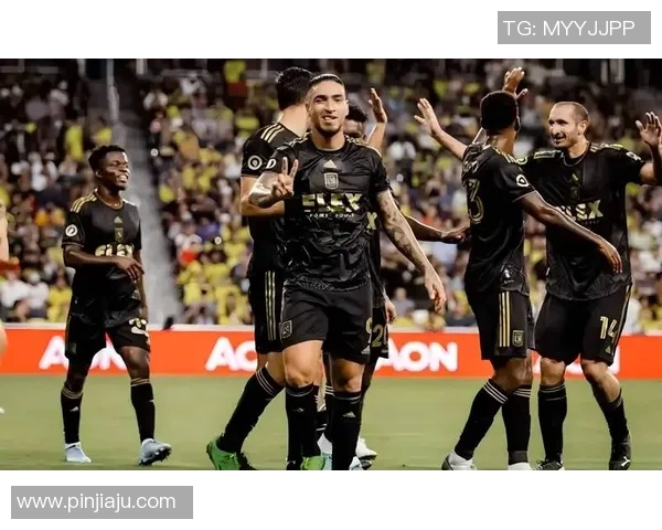 波特兰与洛杉矶F的精彩对决揭示了球队实力与战术的较量