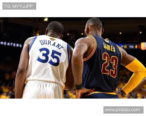 詹姆斯与杜兰特的搞笑对决谁才是真正的篮球搞笑王 詹姆斯与杜兰特的搞笑对决谁才是真正的篮球搞笑王