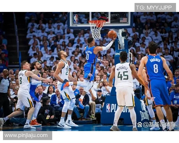 勇士队与尼克斯队激战正酣球迷期待精彩对决与惊喜表现