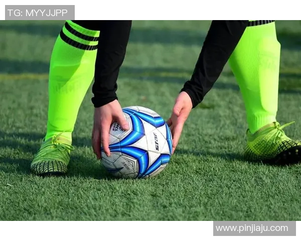 列夫雅辛与贝利的传奇对决足球史上的巅峰之战