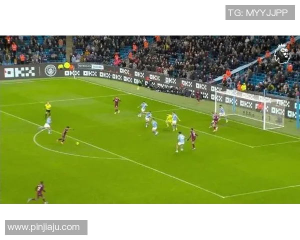 加的夫与西汉姆激战正酣比分悬念迭起引人关注