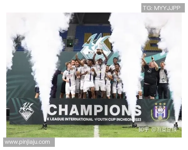 釜山足球俱乐部与三星队的激烈对决展现了韩国足球的魅力与竞争力