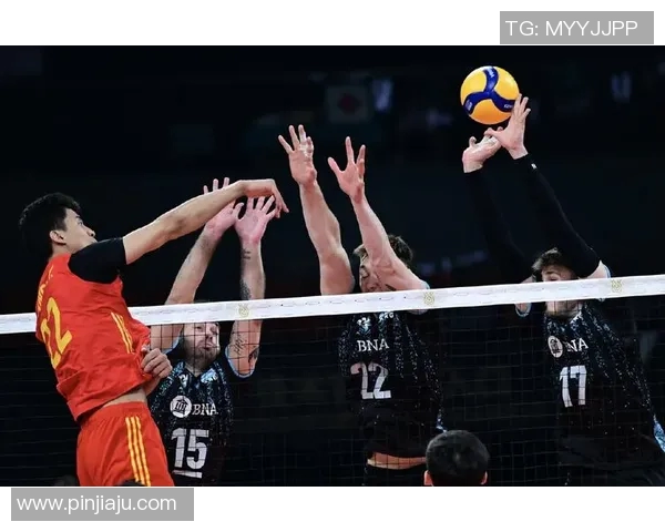 中国男排迎战阿根廷队争夺世界排球锦标赛重要胜利