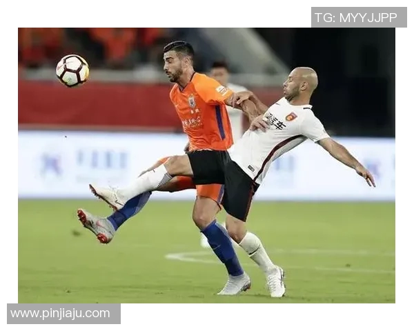 鲁能与华夏幸福激情对决直播盛宴引爆球迷热情与期待 鲁能与华夏幸福激情对决直播盛宴引爆球迷热情与期待