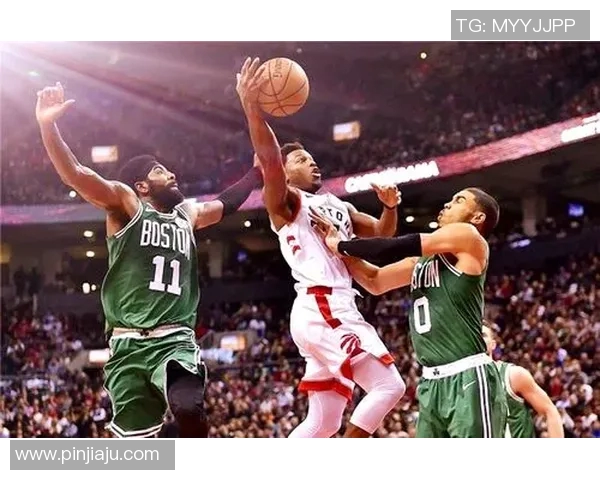 凯尔特与利云斯的精彩对决揭示足球战术与团队合作的魅力 凯尔特与利云斯的精彩对决揭示足球战术与团队合作的魅力