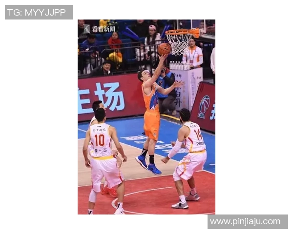 南京篮球队快攻战术解析与战绩影响探讨