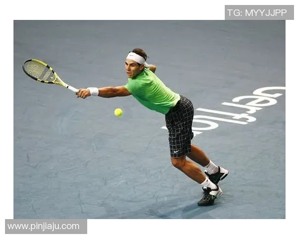 纳达尔与特松加的巅峰对决:网球场上的激情与荣耀之战 纳达尔与特松加的巅峰对决:网球场上的激情与荣耀之战